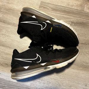 Nike Lebron 17 used good shape size 11.5